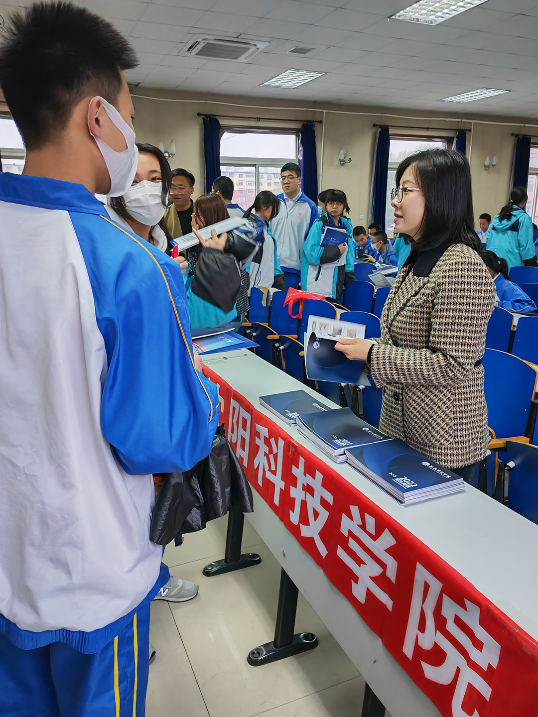 抚顺市四方高中图片